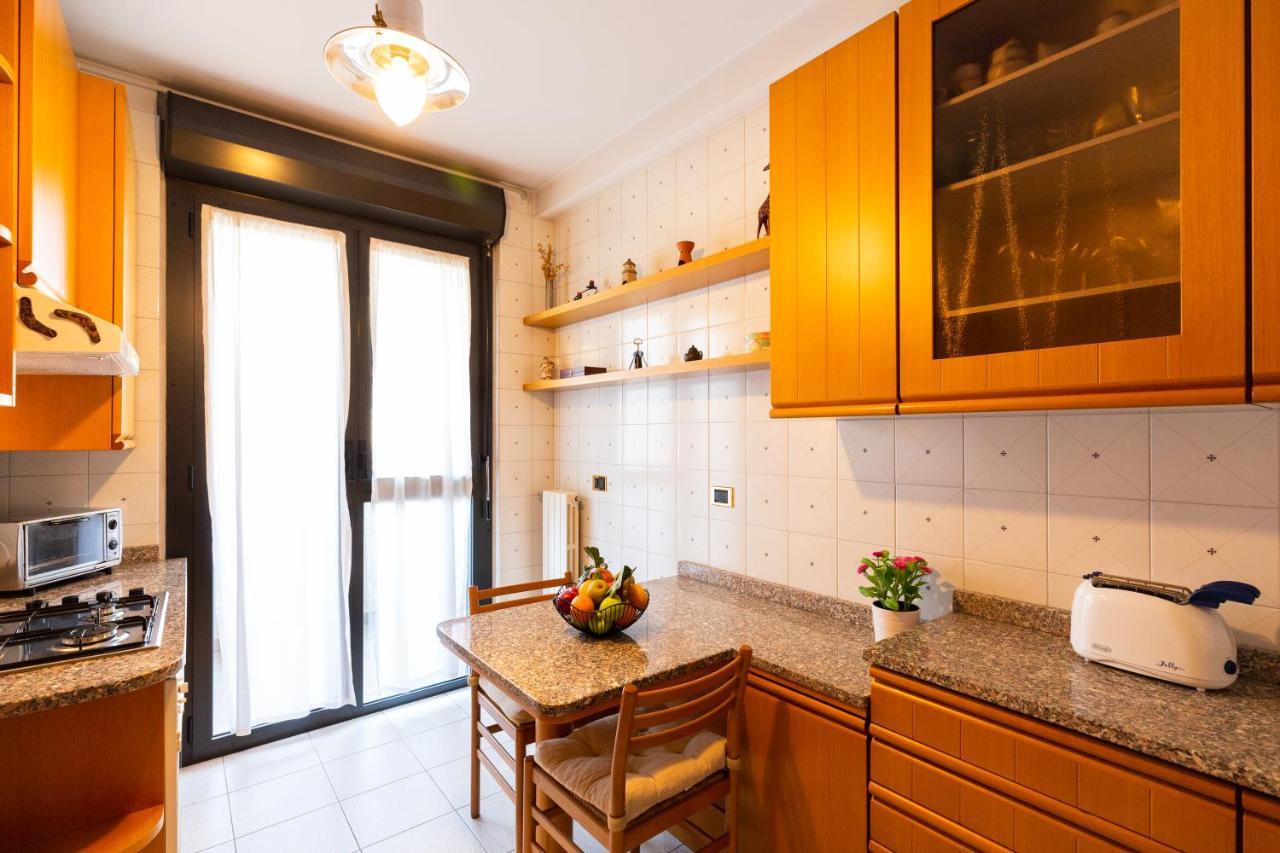 Fara Haus Deluxe - 2 Bedrooms มิลาน ภายนอก รูปภาพ