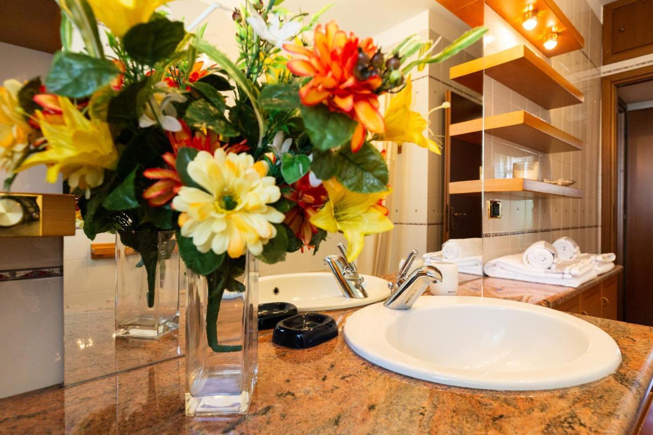 Fara Haus Deluxe - 2 Bedrooms มิลาน ภายนอก รูปภาพ
